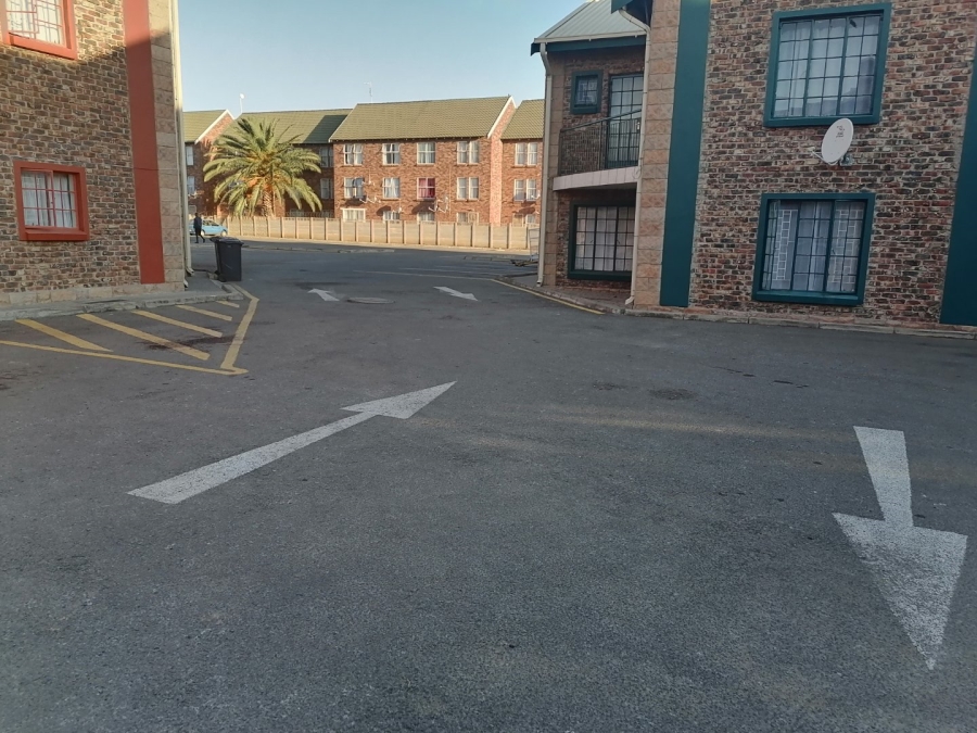 1 Bedroom Property for Sale in Willows Free State